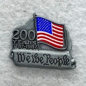 🔮 5/$25 Vintage American Flag 1787-1987 200 Years We The People Pin